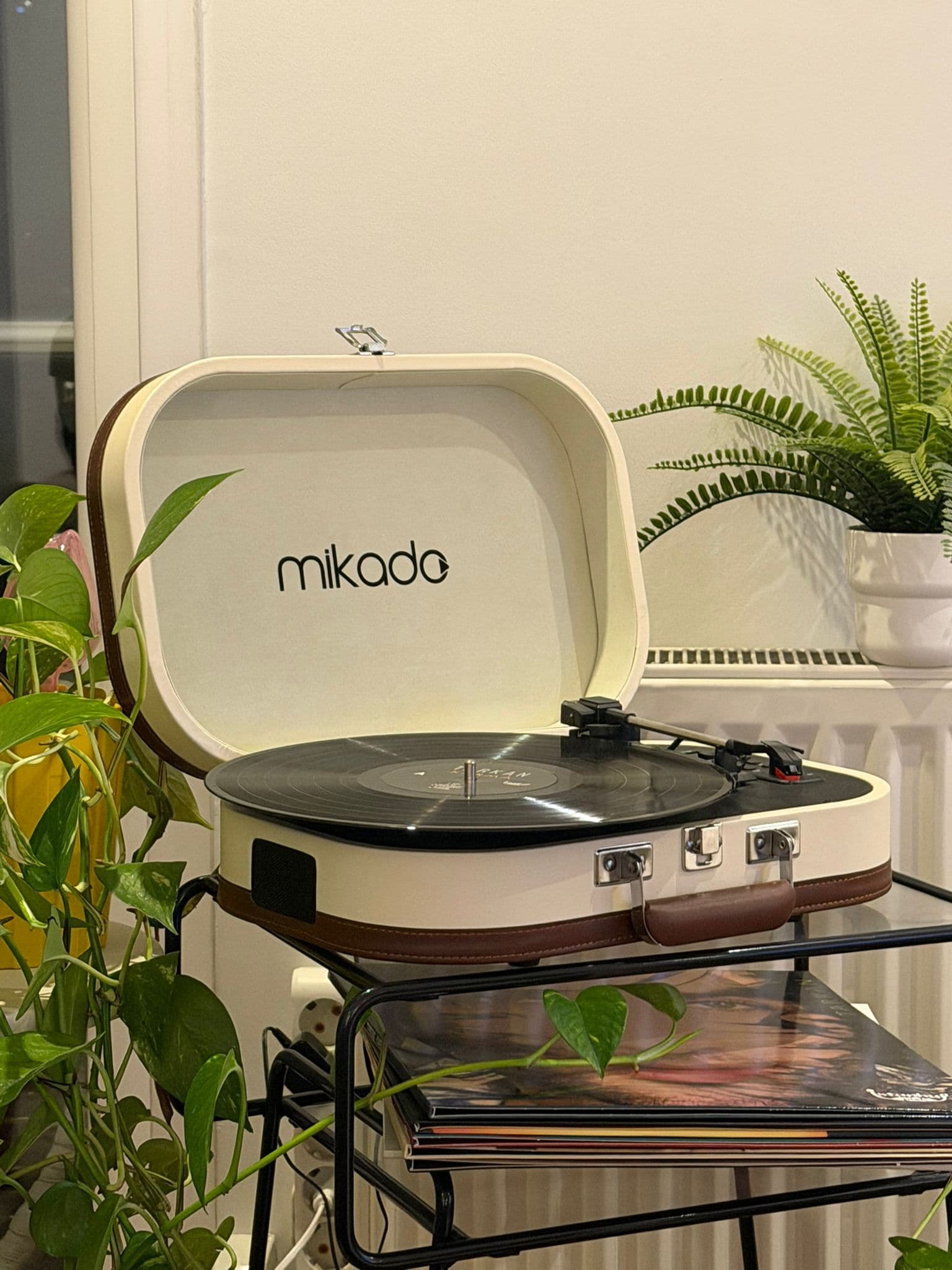 Mikado Nostalgia MN-101 Pikap Fil dişi Usb+RCA+Bluetooth Destekli Müzik Kutusu