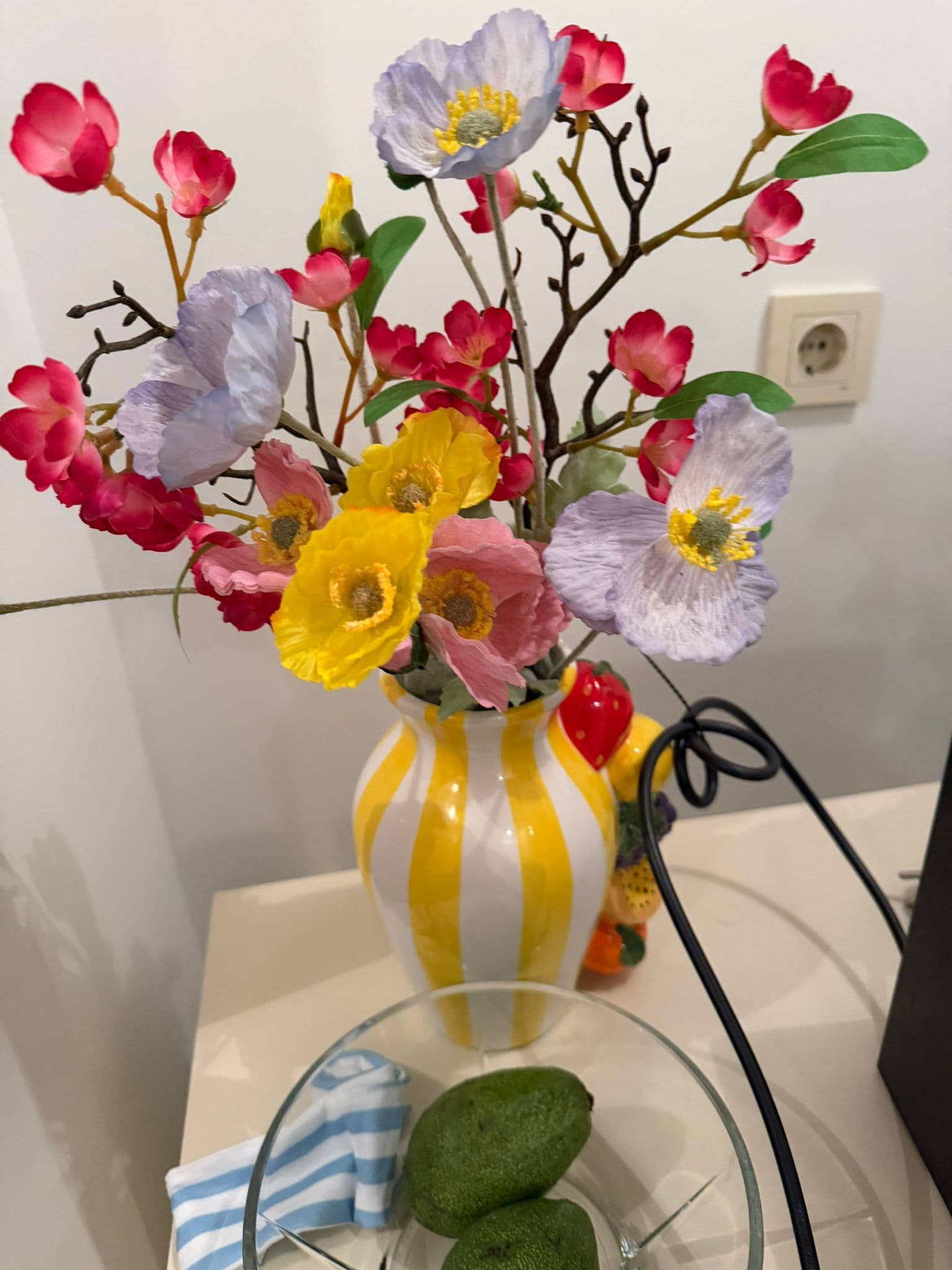 LCW HOME Karışık Meyve Desenli Seramik Vazo 21 Cm 1